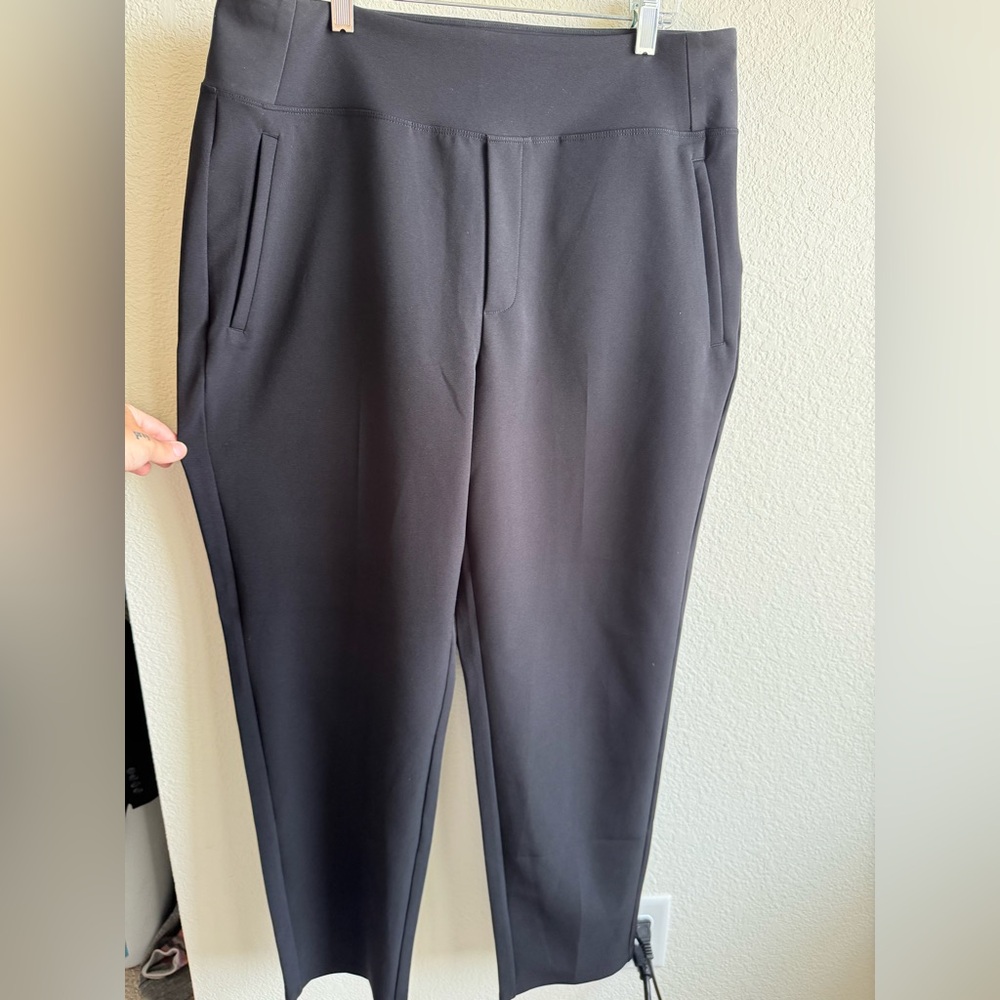 ATHLETA Venice Pintuck Pant - Picture 3 of 5